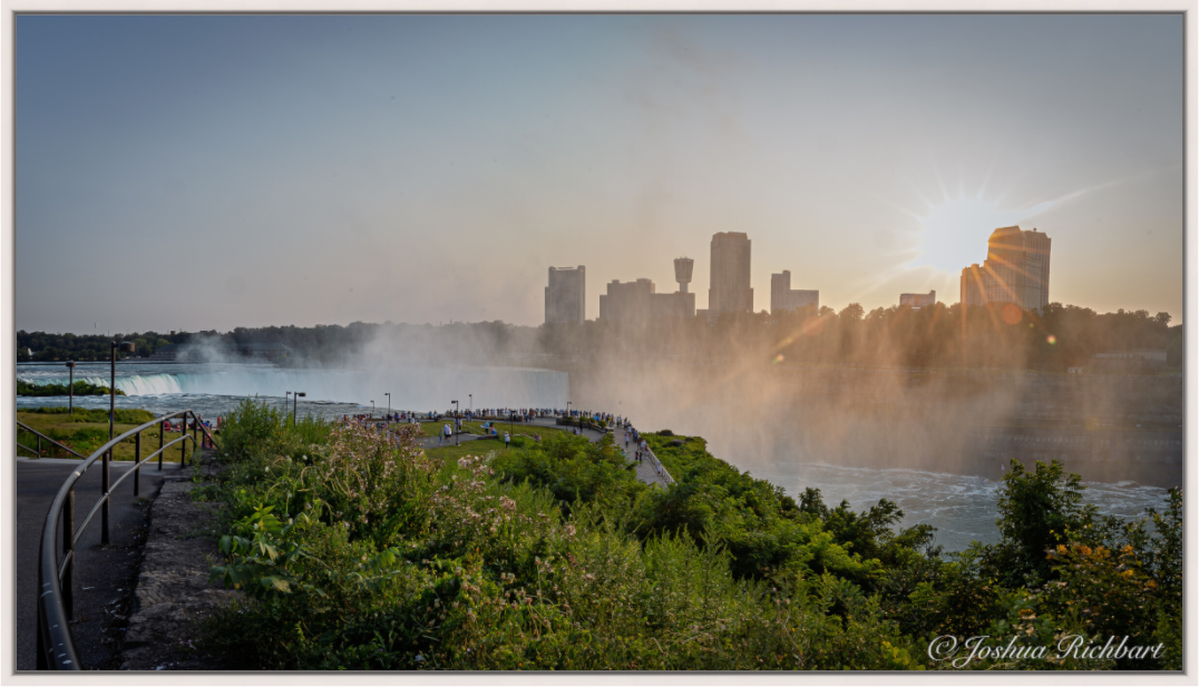 Horseshoe Falls and Niagara Falls Sky line
